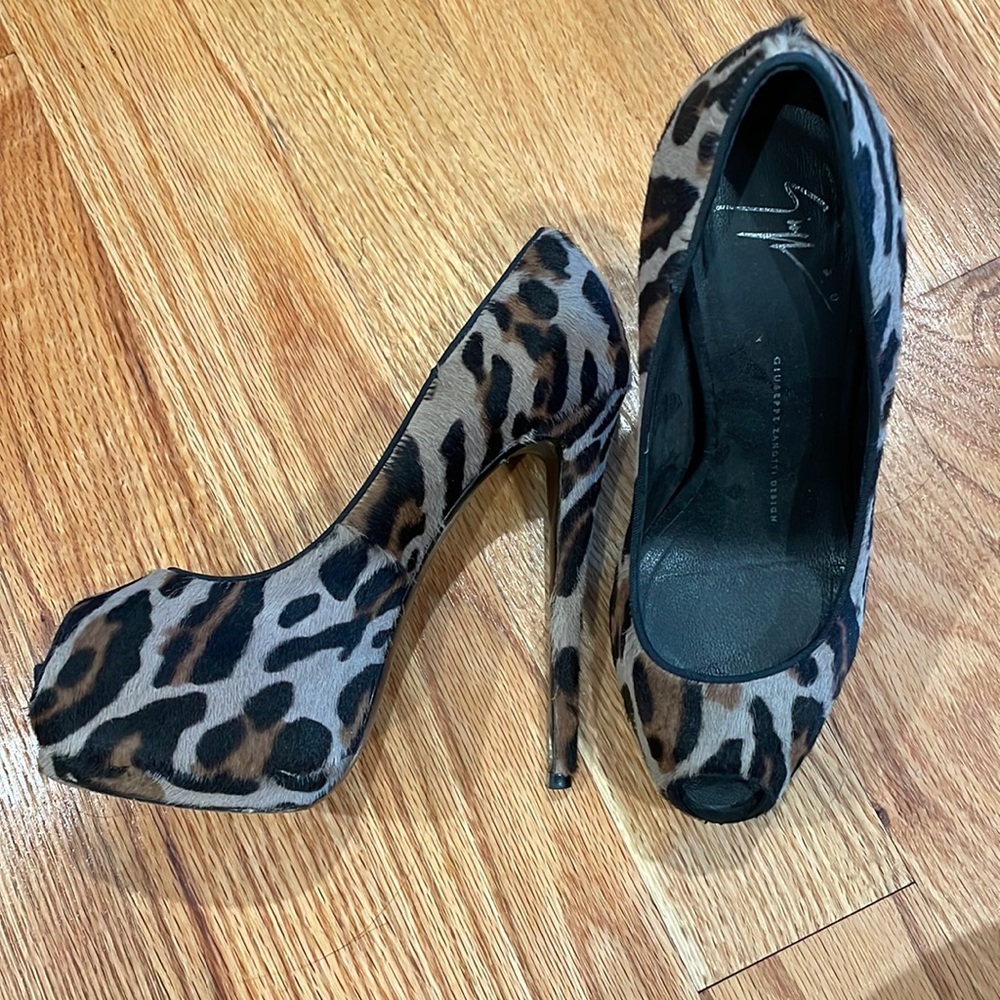 Giuseppe Zanotti pony hair peep toe heels